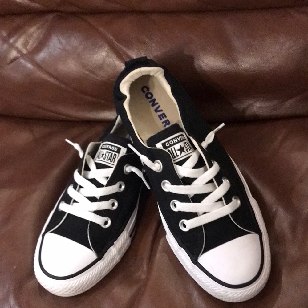 CONVERSE ALL STAR SHOES. Size 7.5
